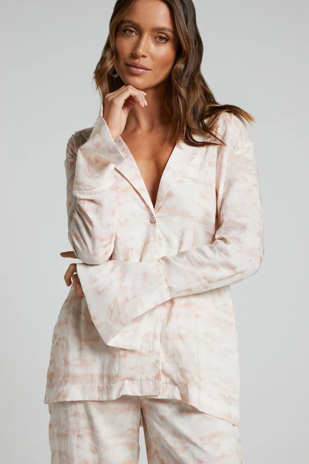 Amalie The Label 8211 Aladene Linen Blend Shirt In Harlem Print Women Showpo Tops Amalie The Label 8211 Aladene Linen Blend Shirt In Harlem Print Women Showpo Tops