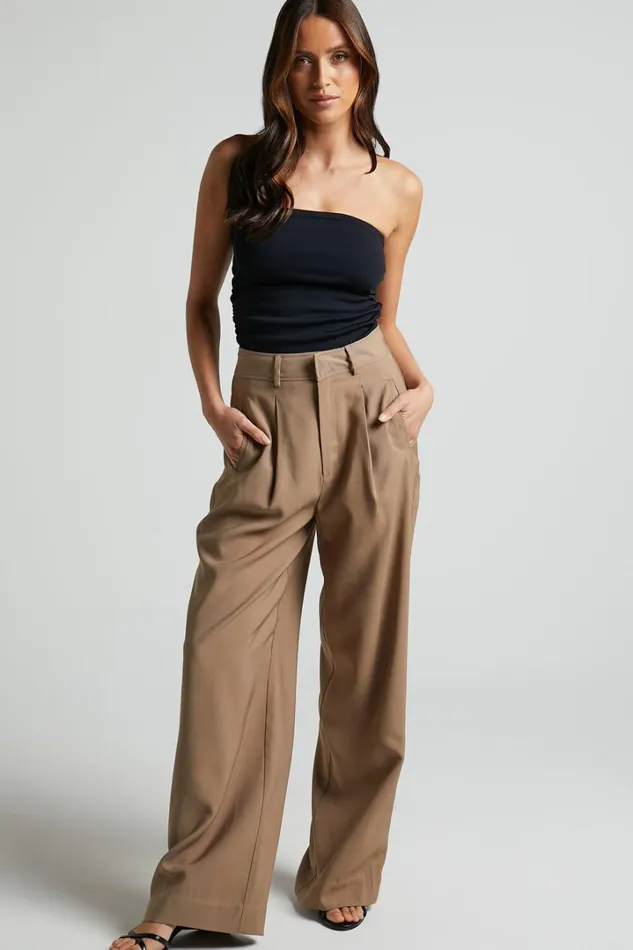 Augustus Pants 8211 High Waisted Wide Leg Tailored Pants In Latte Women Showpo Curve Clothes Augustus Pants 8211 High Waisted Wide Leg Tailored Pants In Latte Women Showpo Curve Clothes