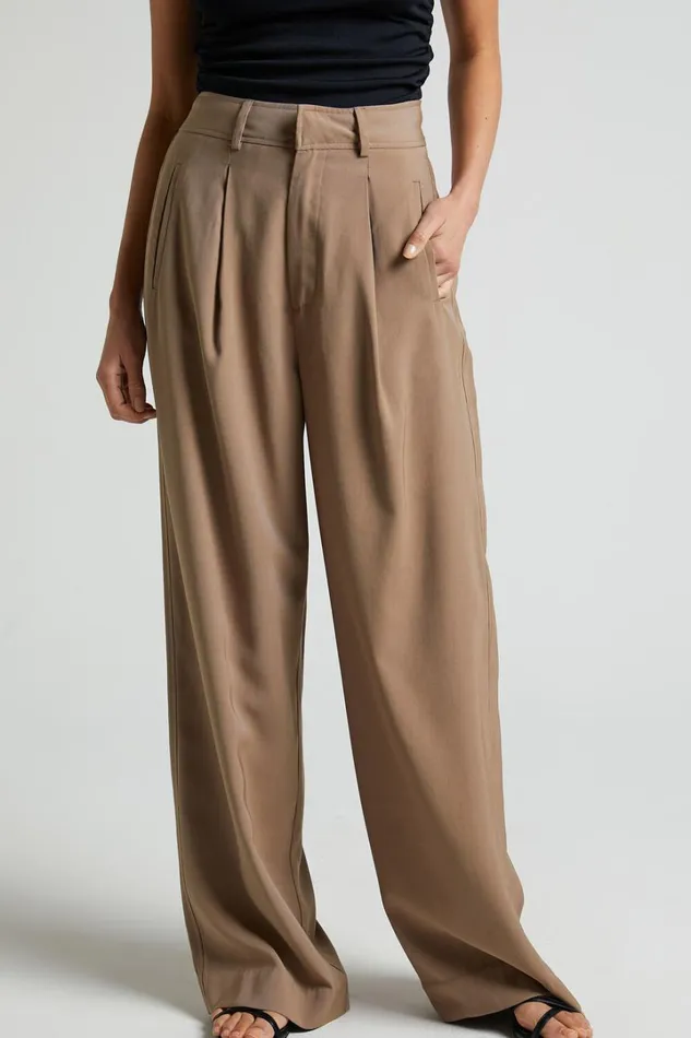 Augustus Pants 8211 High Waisted Wide Leg Tailored Pants In Latte Women Showpo Curve Clothes