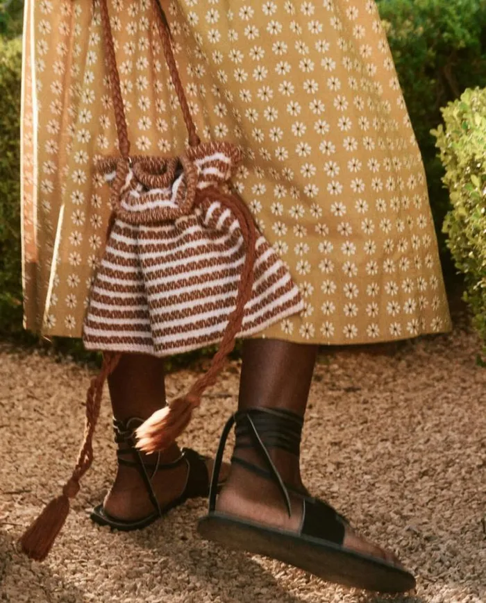 Bags Women039s The Great The Cinched Bag Carmel And Cream