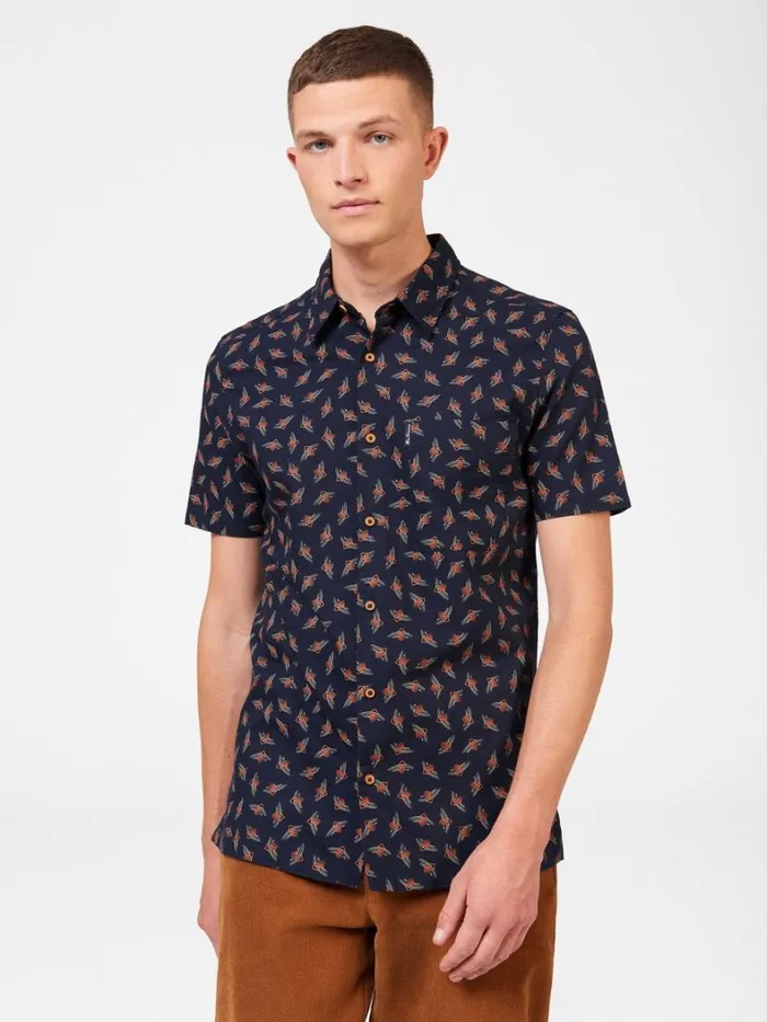 Ben Sherman Short Sleeve Shirts Men Art Deco Geo Print Shirt 8211 Dark Navy Ben Sherman Short Sleeve Shirts Men Art Deco Geo Print Shirt 8211 Dark Navy