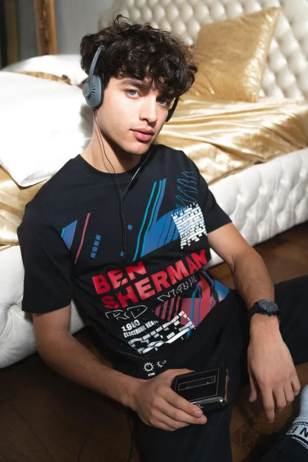 Ben Sherman TShirts and Graphic Tees Men Signature 1980s Graphic Tee
