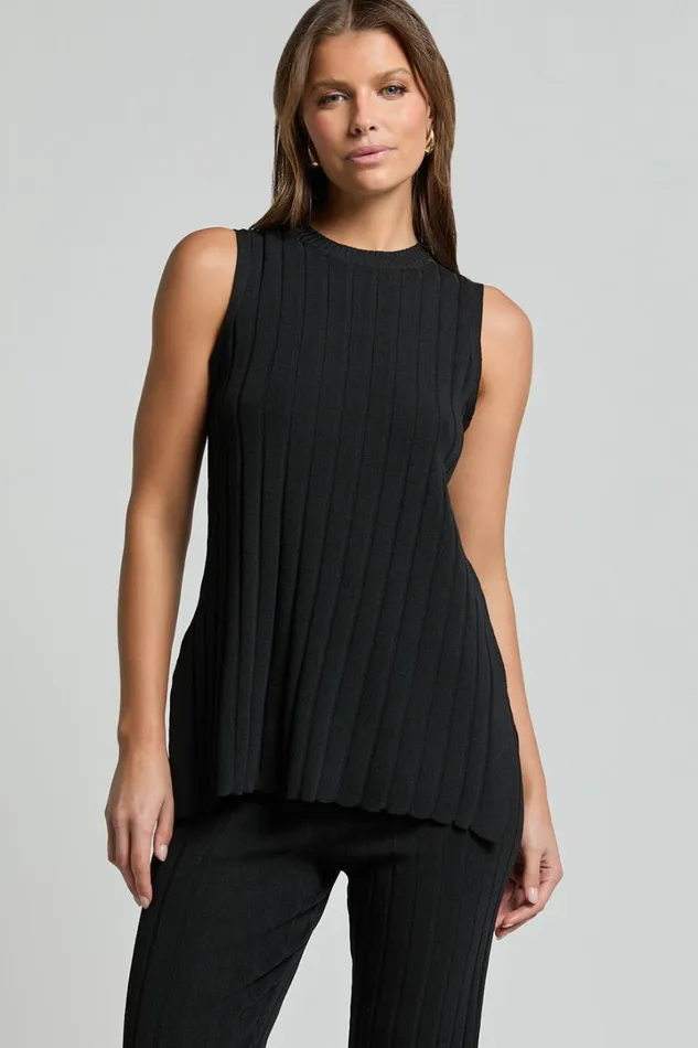 Candice Top 8211 Crew Neck Sleeveless Knit Top In Black Women Showpo Knitwear