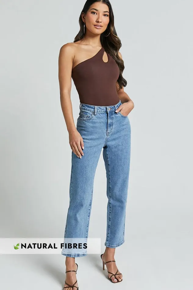 Chandler Jeans 8211 High Waisted Crop Straight Jeans In Mid Blue Wash Women Showpo Jeans
