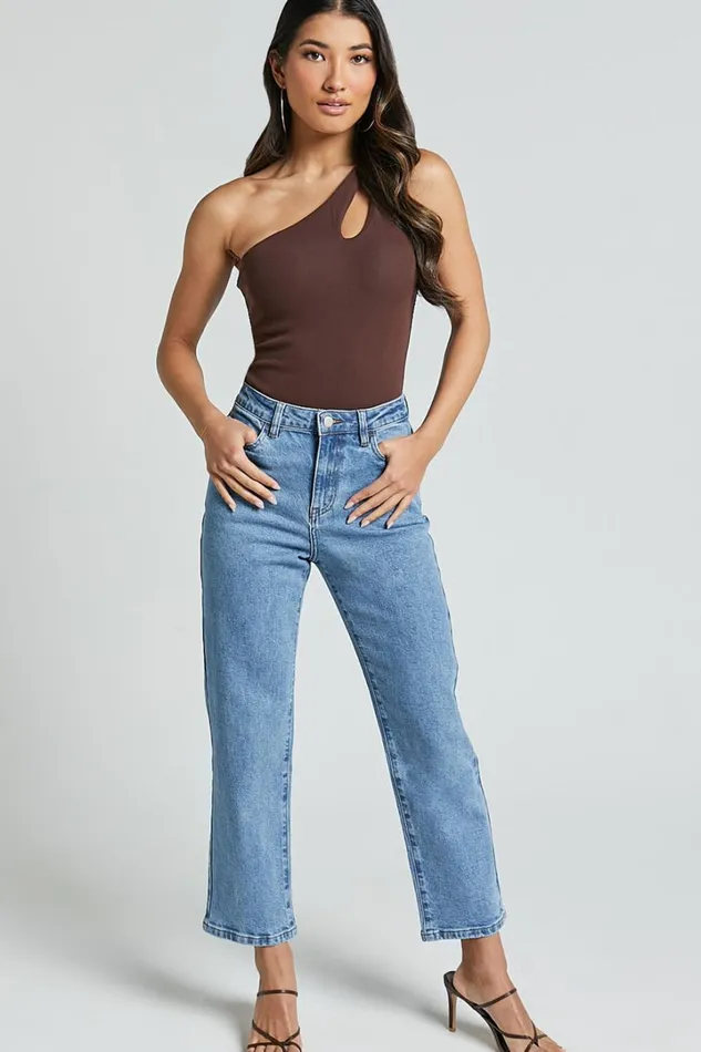 Chandler Jeans 8211 High Waisted Crop Straight Jeans In Mid Blue Wash Women Showpo Jeans