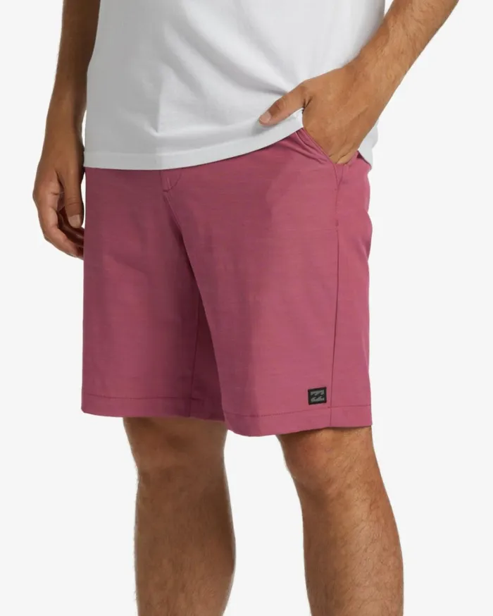 Crossfire Solid Submersible Shorts 20034 Wild Berry Men Billabong Shorts