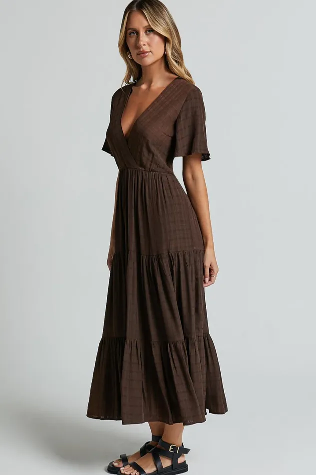 Cryzel Midi Dress 8211 Flutter Sleeve Tiered Dress In Chocolate Women Showpo Curve Clothes