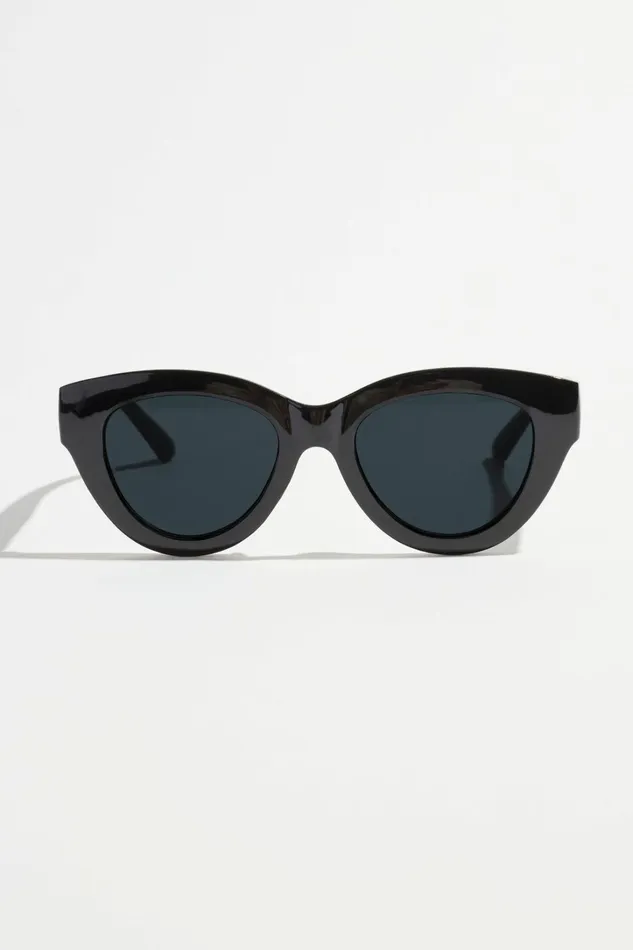 Dynamite Sunglasses Women Chunky CatEye Sunglasses Purple