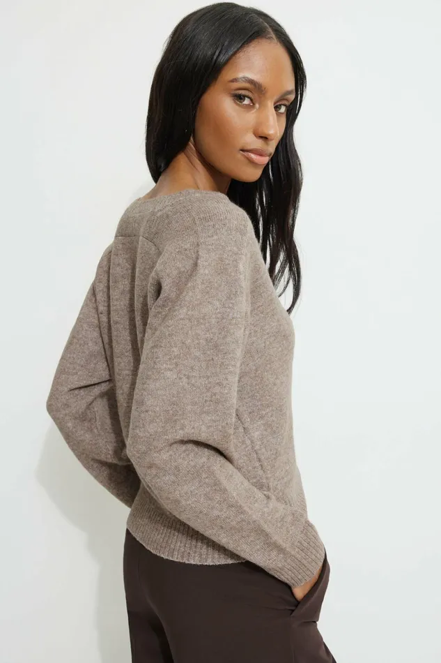 Dynamite Tops Women Heavenlyarn VNeck Sweater Brown