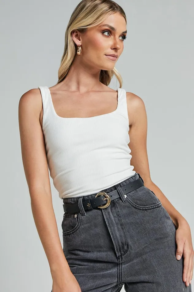 Eira Top 8211 Scoop Neck Sleeveless Cropped Tank In White Women Showpo Basics