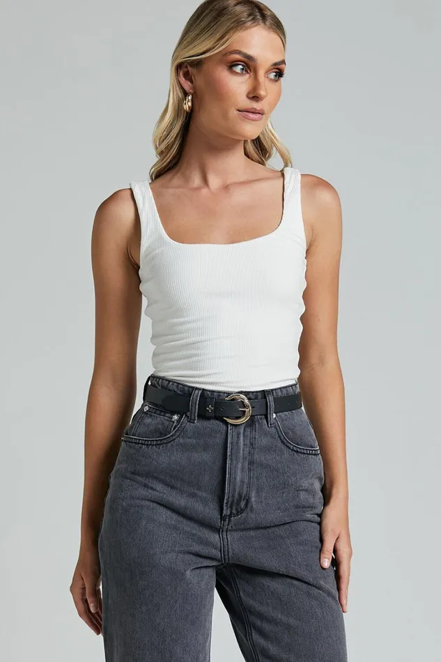 Eira Top 8211 Scoop Neck Sleeveless Cropped Tank In White Women Showpo Basics