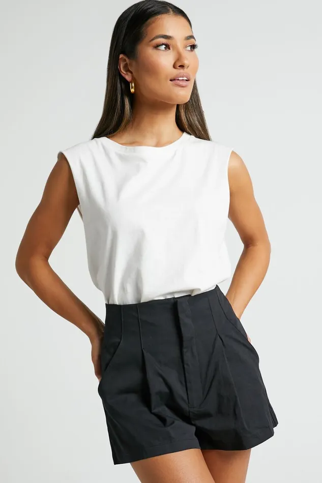 Elyssa Shorts 8211 Pleat Detail Shorts In Black Women Showpo Shorts