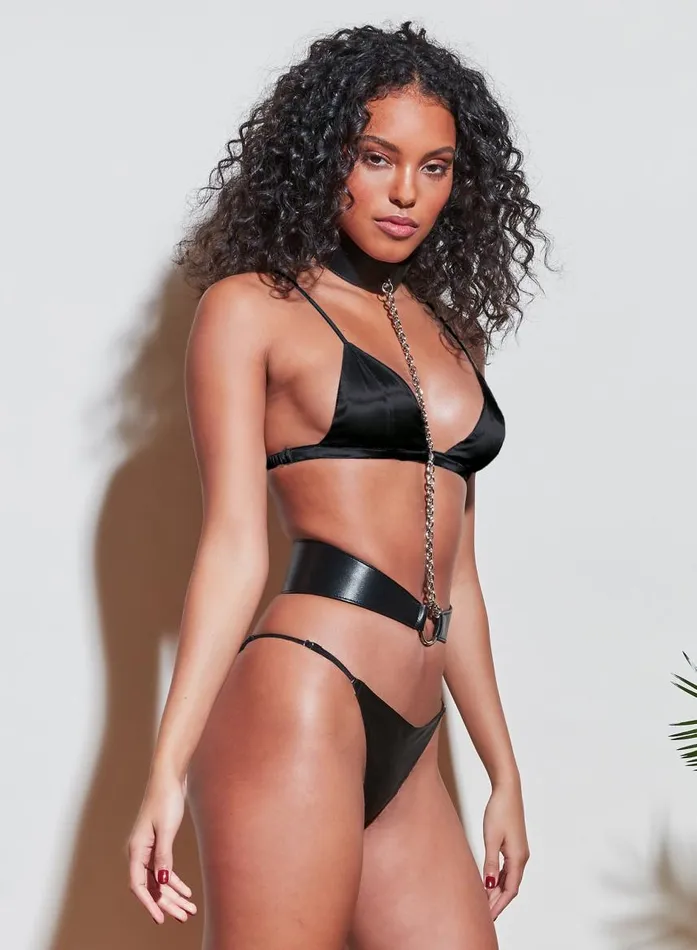 Fleur Du Mal Pleasure Women Harness With Rings Black Fleur Du Mal Pleasure Women Harness With Rings Black