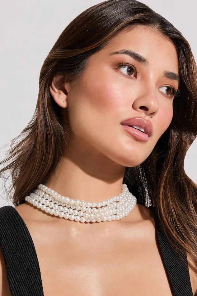 Gabrielle Necklace 8211 Layered Pearl Choker Necklace In White Women Showpo Necklaces