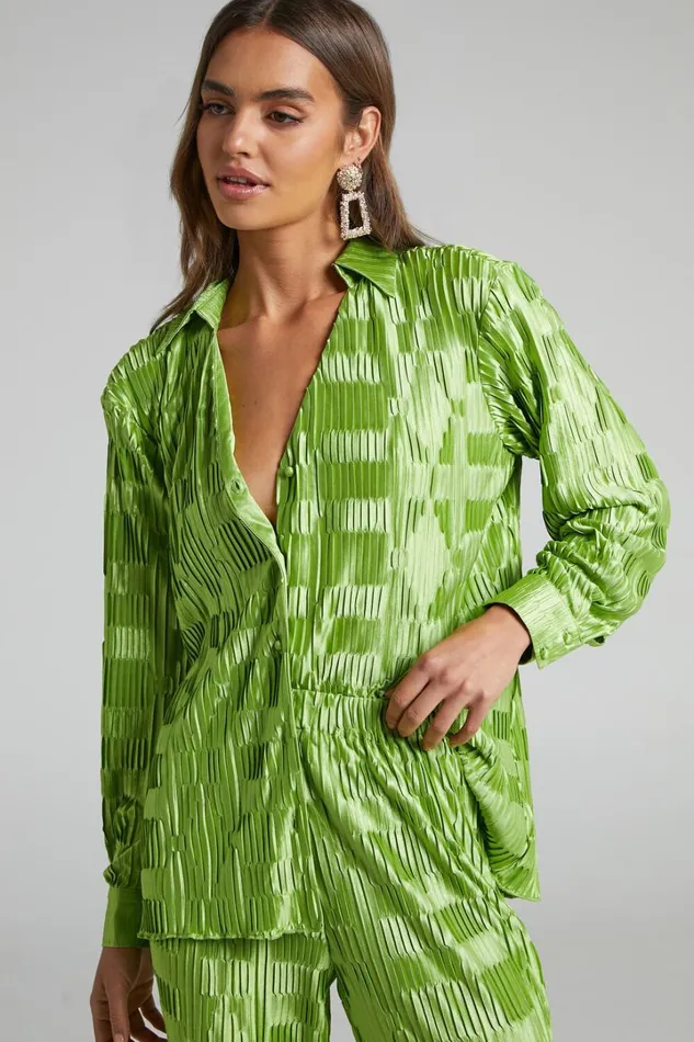 Greta Shirt 8211 Geometric Plisse Button Up Shirt In Green Women Showpo Tops