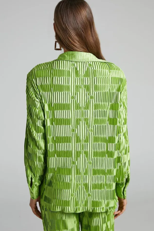 Greta Shirt 8211 Geometric Plisse Button Up Shirt In Green Women Showpo Tops