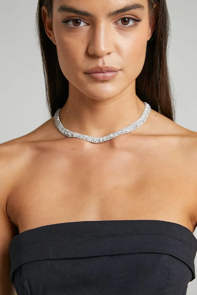 Guenloie Diamante Choker Necklace In Silver Women Showpo Necklaces