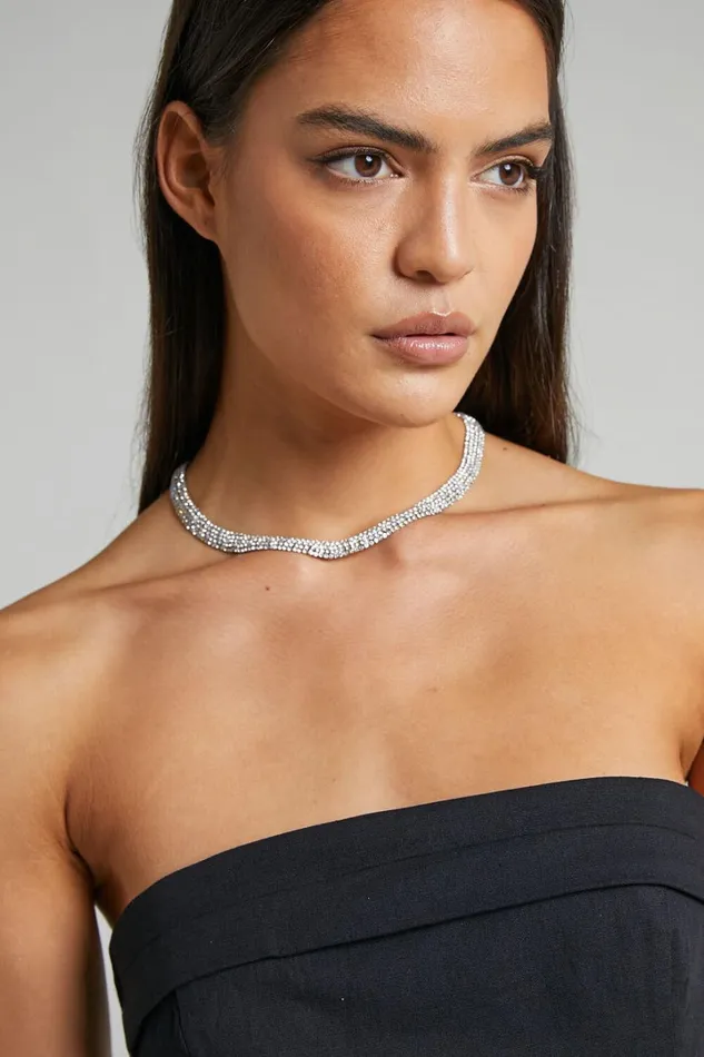 Guenloie Diamante Choker Necklace In Silver Women Showpo Necklaces
