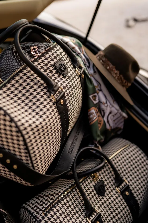 Holland Cooper Holdalls and Suitcases Women Regency Holdall Ecru Houndstooth