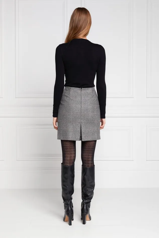 Holland Cooper Knitwear Women Buttoned Knit Crew Neck Black Holland Cooper Knitwear Women Buttoned Knit Crew Neck Black