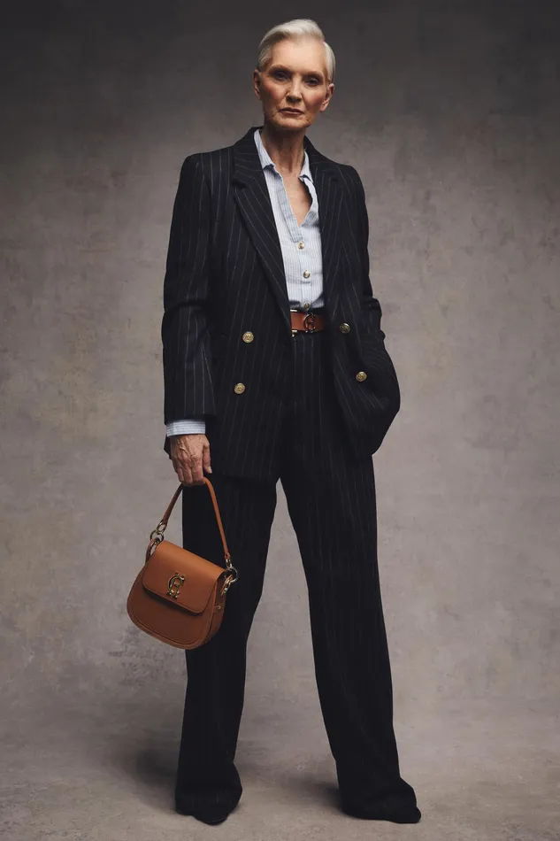 Holland Cooper Tailoring Women High Waisted Straight Trouser Navy Chalk Pinstripe Holland Cooper Tailoring Women High Waisted Straight Trouser Navy Chalk Pinstripe