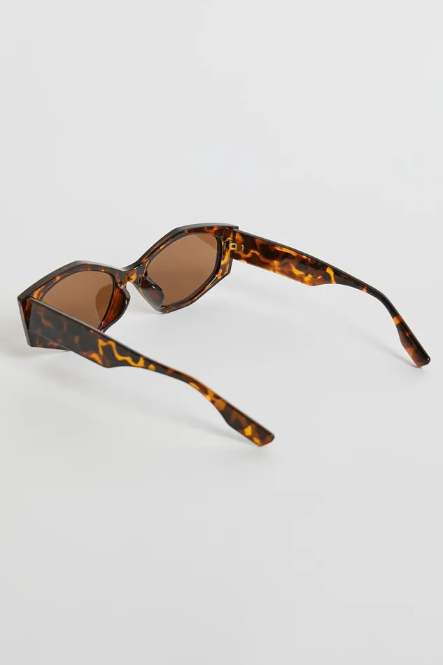 Keisha Sunglasses 8211 Wide Rim Sunglasses In Tort Women Showpo Sunglasses