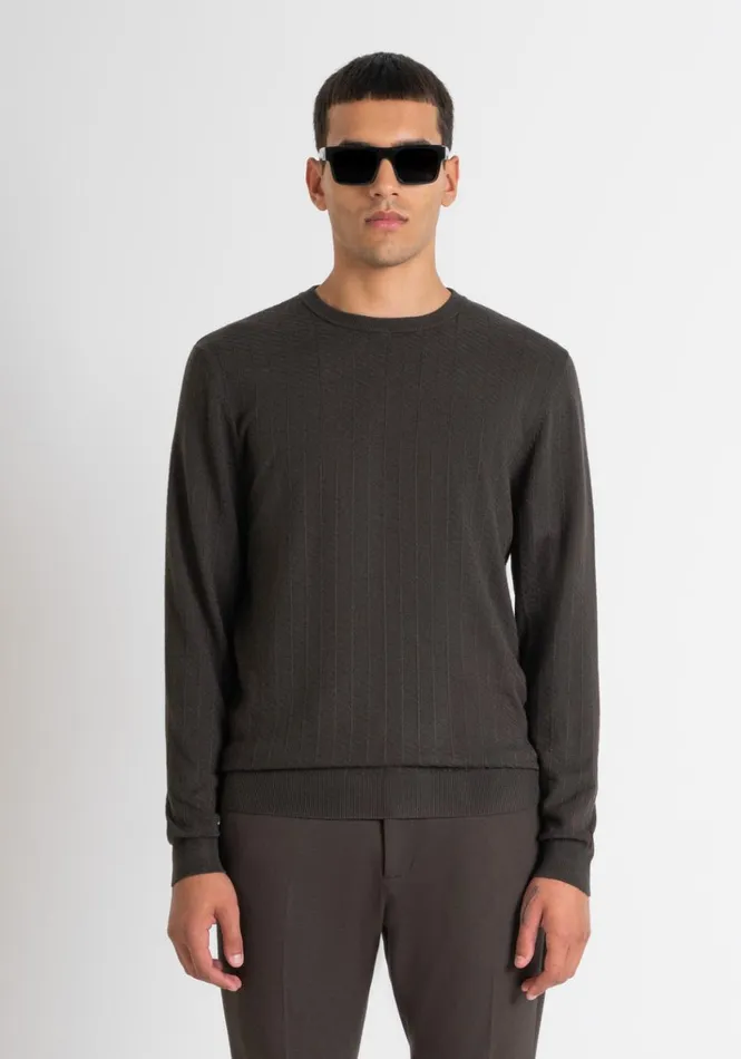 Knitwear Men Antony Morato Regular Fit Sweater In Green Viscose Blend Textured Jacquard Dark Olive Green
