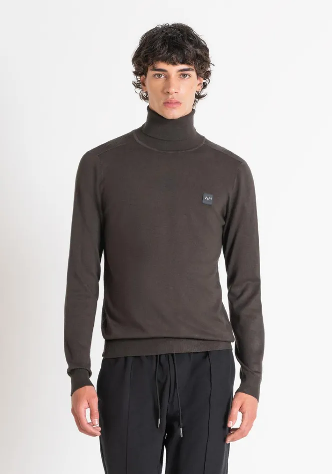 Knitwear Men Antony Morato Slim Fit Viscose Blend Yarn Jumper With Logo Patch Dark Olive Green Knitwear Men Antony Morato Slim Fit Viscose Blend Yarn Jumper With Logo Patch Dark Olive Green