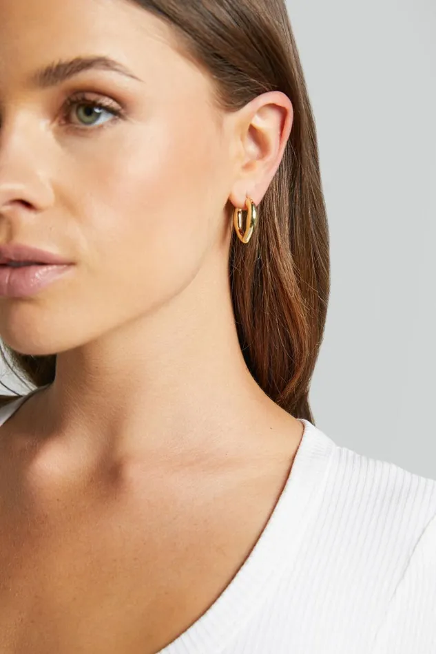 Lejia Irregular Shape Hoop Earrings In Gold Women Showpo Earrings