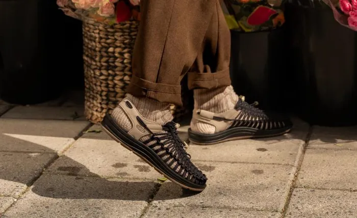 Men KEEN Sandals UNEEK Monochrome Men KEEN Sandals UNEEK Monochrome