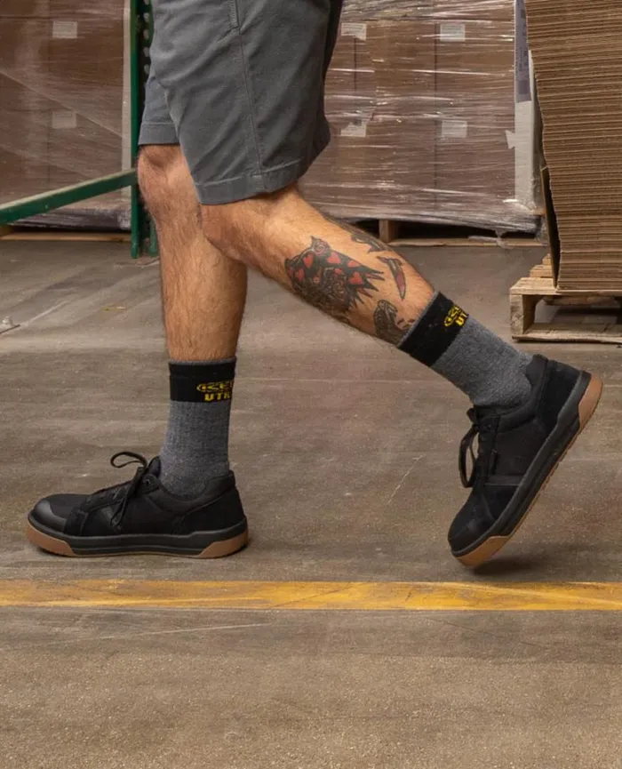 Men KEEN Work Boots and Shoes Kenton CarbonFiber Toe BlackGum Leather Work Sneaker Men KEEN Work Boots and Shoes Kenton CarbonFiber Toe BlackGum Leather Work Sneaker