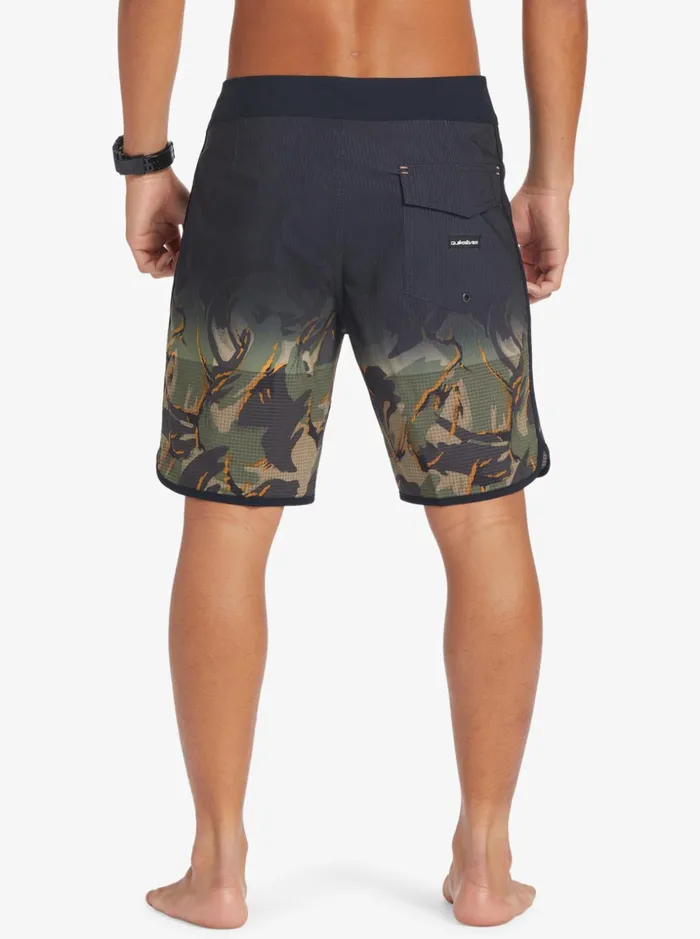 Men Quiksilver Boardshorts Highlite Scallop 19034 Boardshorts Four Leaf Clover Men Quiksilver Boardshorts Highlite Scallop 19034 Boardshorts Four Leaf Clover