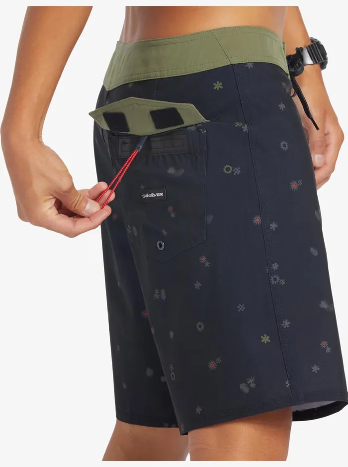 Men Quiksilver Boardshorts Surfsilk QS 69 18034 Boardshorts Black Men Quiksilver Boardshorts Surfsilk QS 69 18034 Boardshorts Black