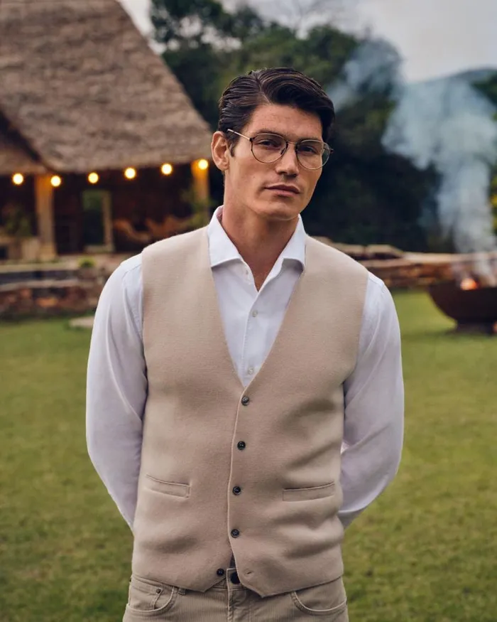 NPeal Gilets and Waistcoats Men The Chelsea Milano Cashmere Waistcoat Almond White