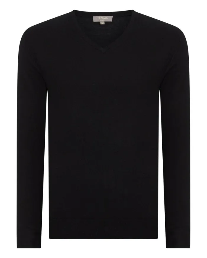 NPeal Jumpers Men Conduit Fine Gauge Cashmere V Neck Jumper Black