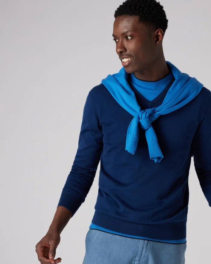 NPeal Jumpers Men Conduit Fine Gauge Cashmere V Neck Jumper French Blue