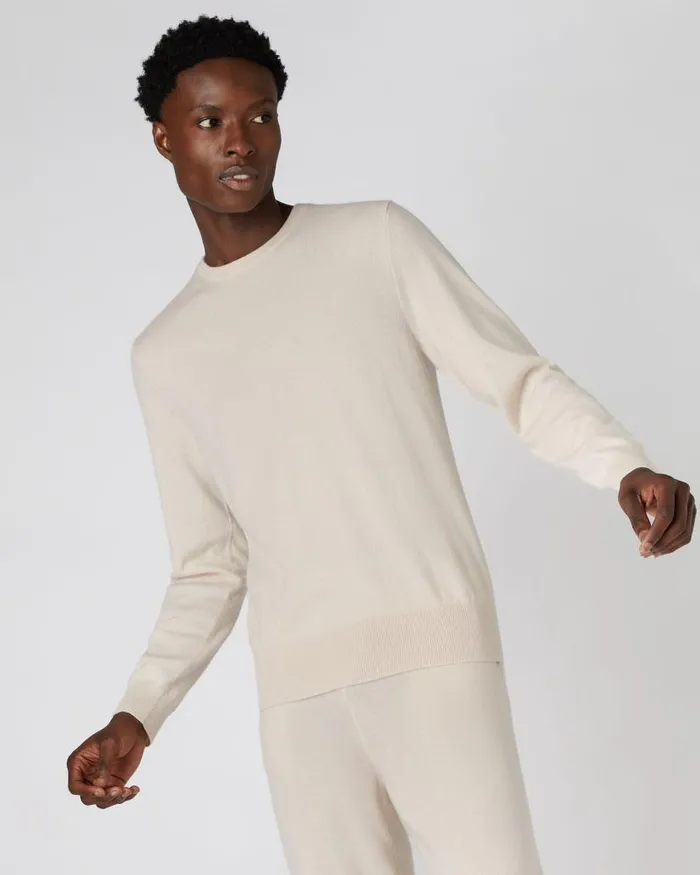 NPeal Jumpers Men The Oxford Round Neck Cashmere Jumper Almond White