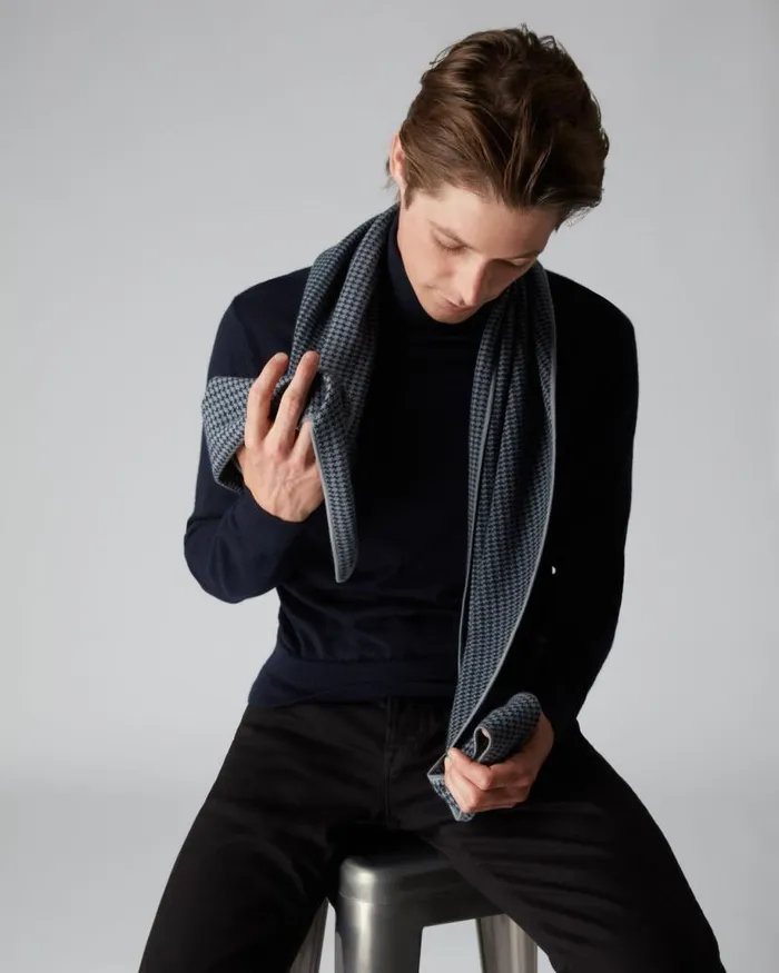 NPeal Scarves Men Superfine Patterned Triangular Cashmere Scarf Derby Grey
