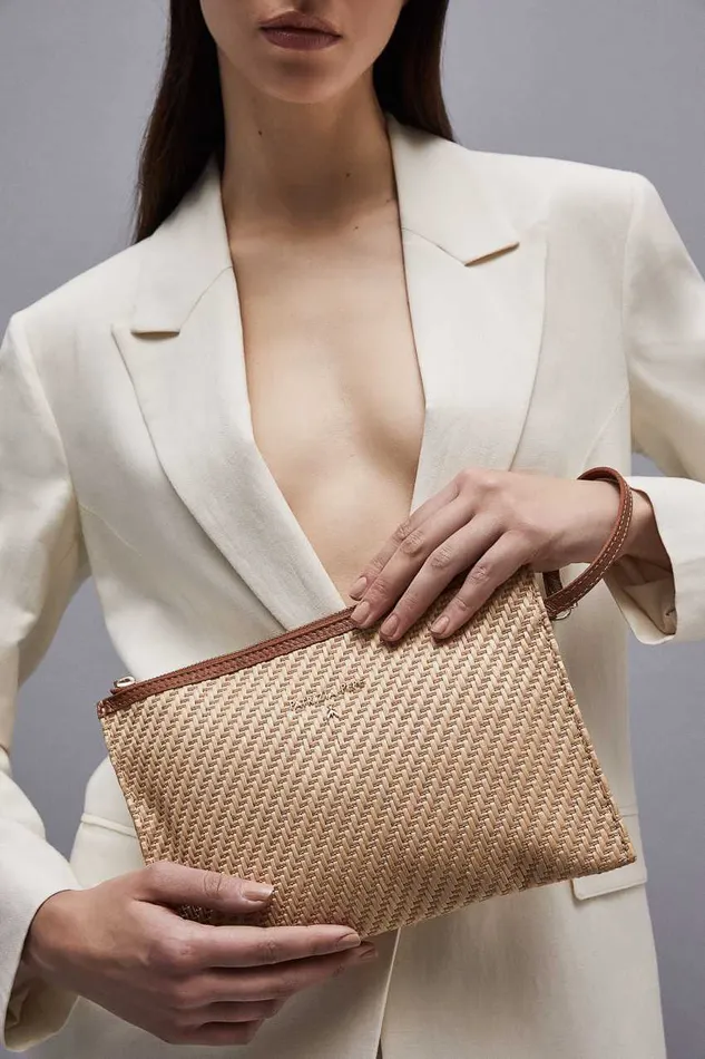 Patrizia Pepe Envelope Bag In Woven Fabric Brown Naturalcuoio Bags Clutches