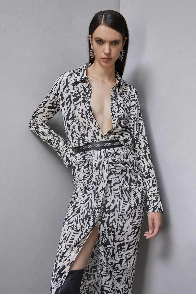 Patrizia Pepe Long Sleeved Shirt In Georgette Black Biz Galm Blackwhite Apparel Shirts