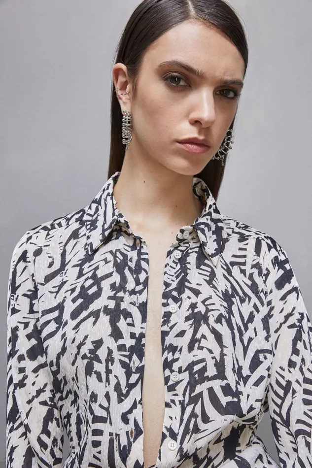 Patrizia Pepe Long Sleeved Shirt In Georgette Black Biz Galm Blackwhite Apparel Shirts