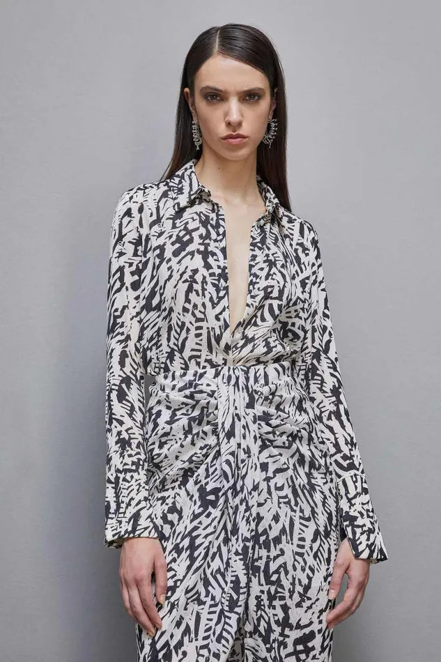 Patrizia Pepe Long Sleeved Shirt In Georgette Black Biz Galm Blackwhite Apparel Shirts