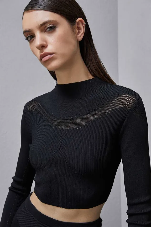 Patrizia Pepe Longsleeved Viscose Blend Sweater Black Nero Apparel Sweaters