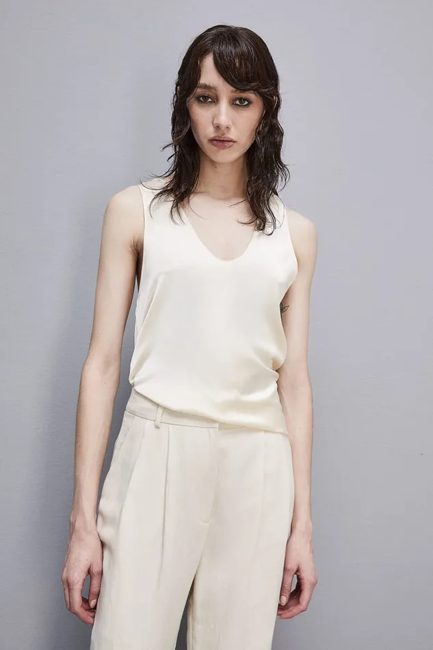 Patrizia Pepe Sleeveless Top Shirt In Certified Viscose White Raw White Apparel Tops