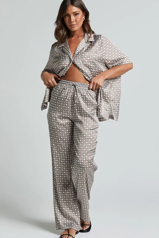 Rosetti Pants 8211 Mid Waisted Elastic Waist Relaxed Pants In Tessara Geometric Print Women Showpo Loungewear