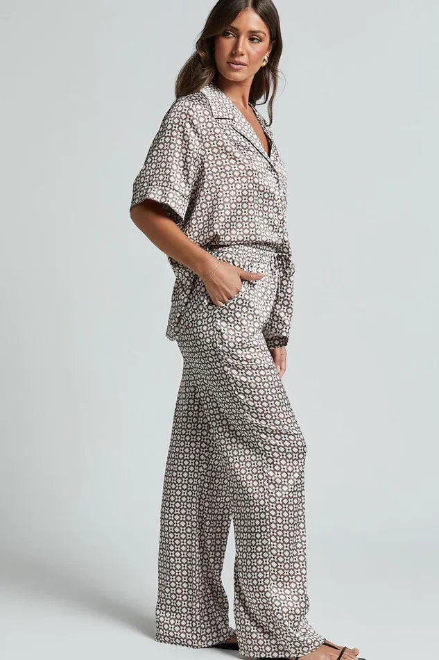 Rosetti Pants 8211 Mid Waisted Elastic Waist Relaxed Pants In Tessara Geometric Print Women Showpo Loungewear