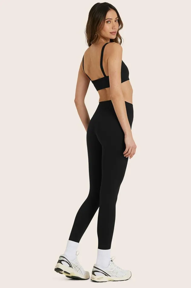 SET ACTIVE Activewear SPORTBODY SPORTY LEGGINGS 8211 ONYX 8211 Women