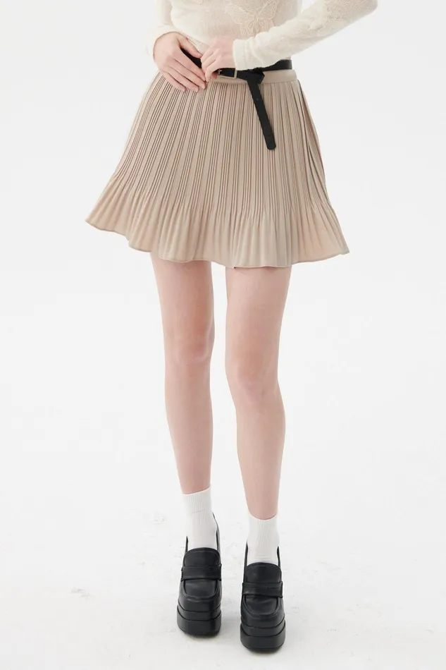 Storets Darby Pleated Skorts Women Skirts