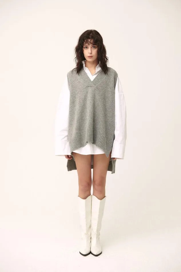 Storets Lyla Oversized Knit Vest Women Sweaters and Knitwears