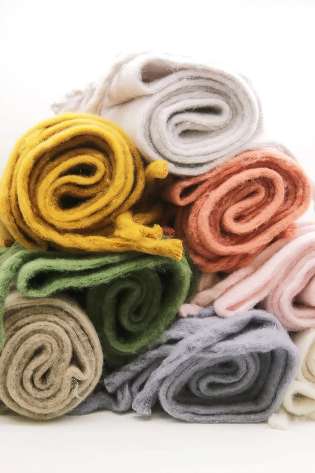 Storets Miracle Fuzzy Scarf Women Others